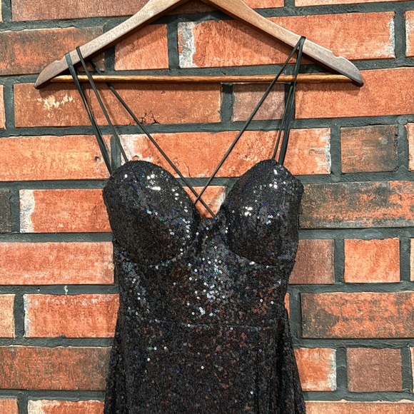 Hello Molly MY FEELS MIDI DRESS BLACK SEQUIN - Picture 9 of 13